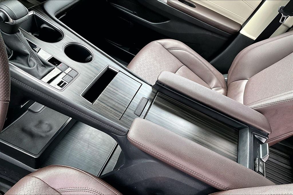2024 Toyota Sienna Platinum 7 Passenger