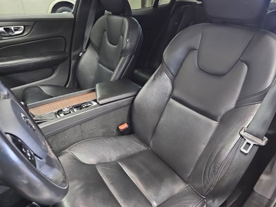 2021 Volvo S60 T6 Momentum