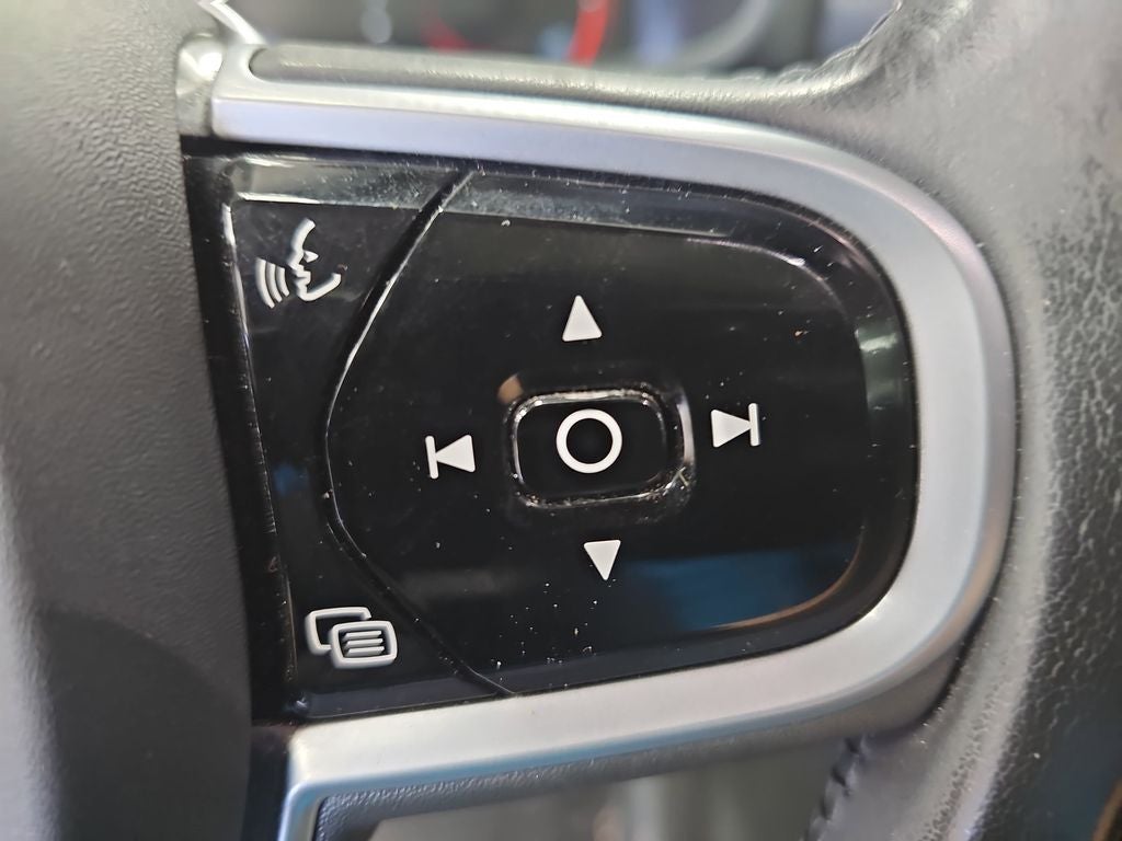 2021 Volvo S60 T6 Momentum