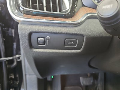 2021 Volvo S60 T6 Momentum