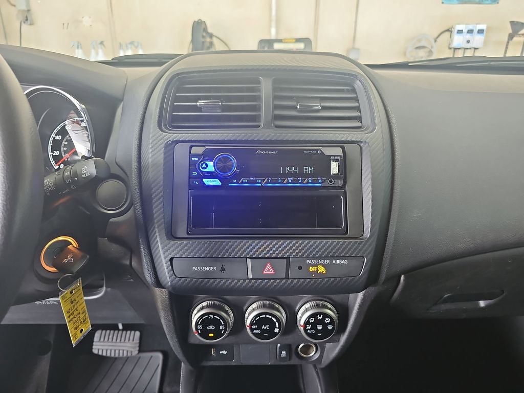 2024 Mitsubishi Outlander Sport Base