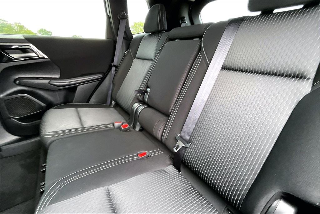 2024 Mitsubishi Outlander ES