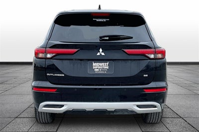 2024 Mitsubishi Outlander SE Black Edition