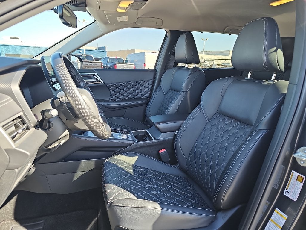 2024 Mitsubishi Outlander SEL Black Edition