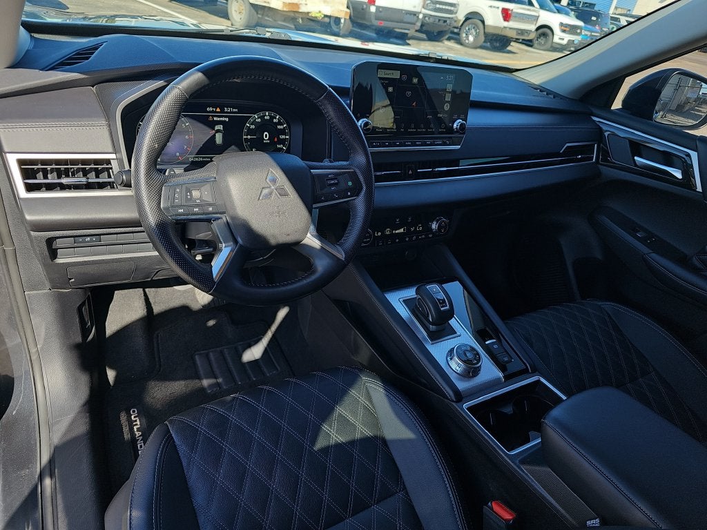 2024 Mitsubishi Outlander SEL Black Edition