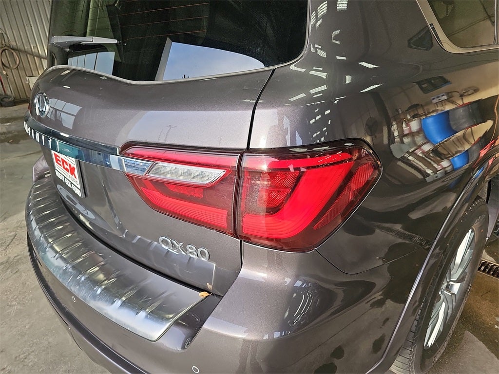 2024 INFINITI QX80 LUXE