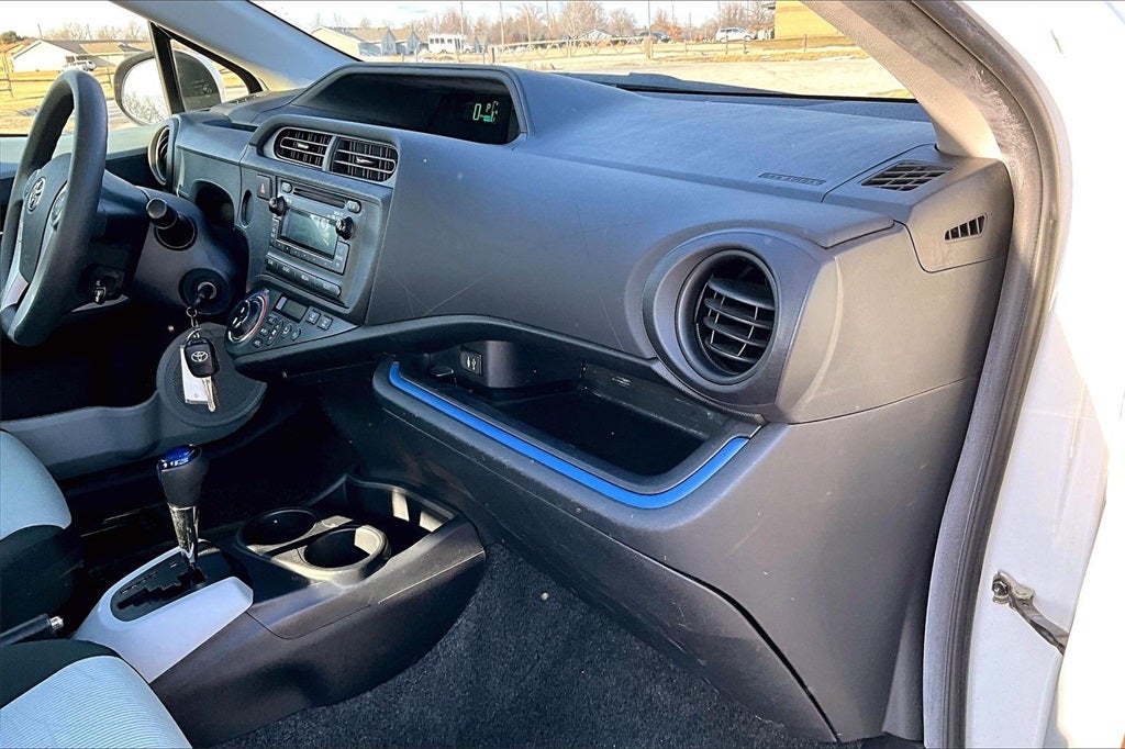 2013 Toyota Prius c Two