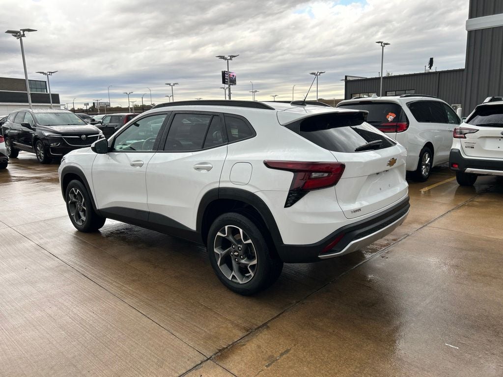 2024 Chevrolet Trax LT