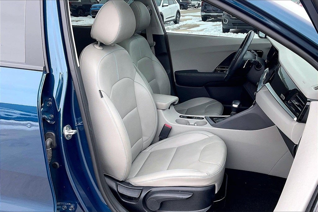 2022 Kia Niro EX Premium