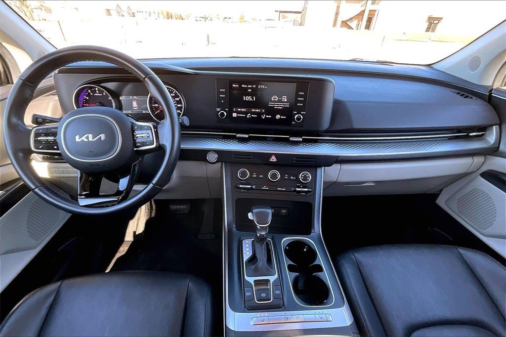 2024 Kia Carnival LX