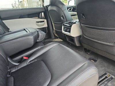 2022 Kia Carnival SX