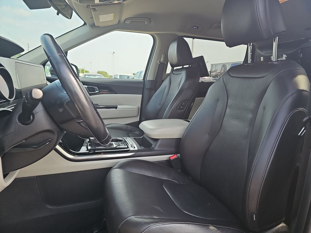 2022 Kia Carnival SX