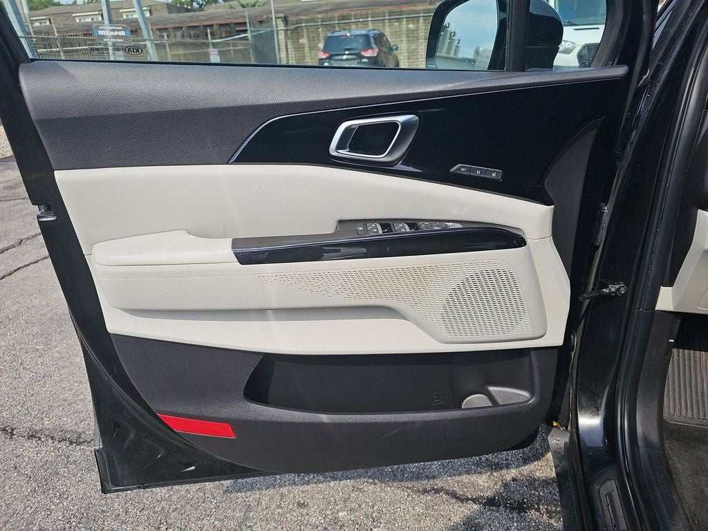 2022 Kia Carnival SX