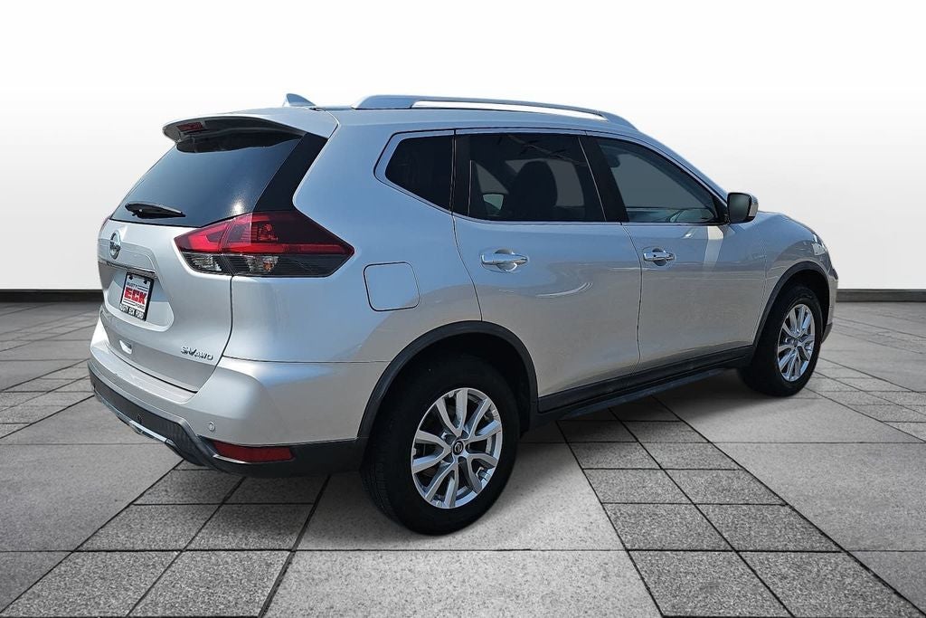 2020 Nissan Rogue SV