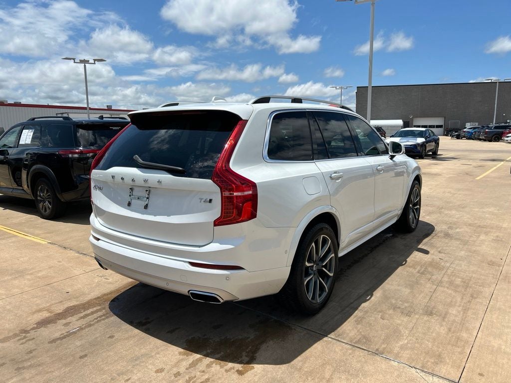 2019 Volvo XC90 T6 Momentum